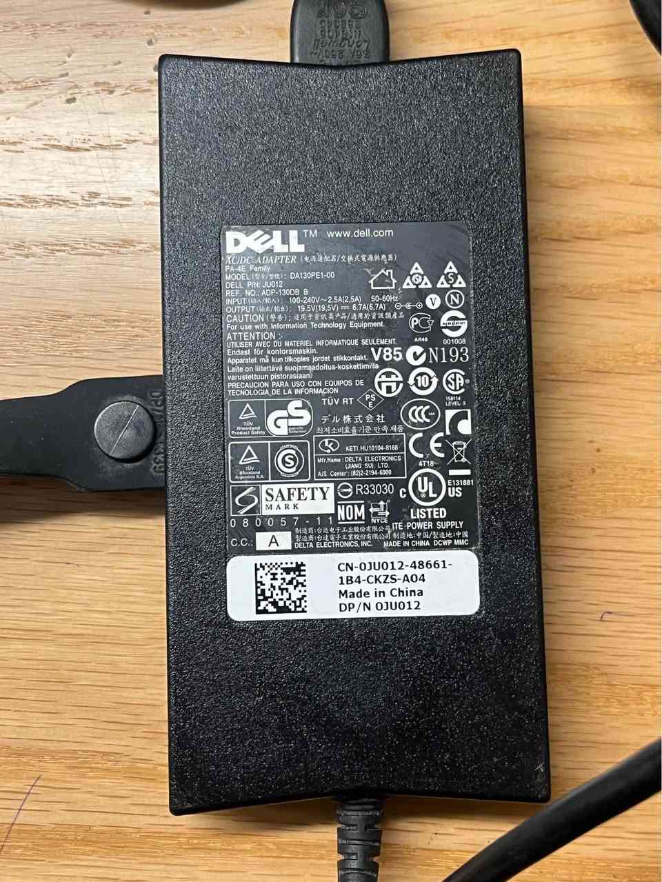 لابتوب ديل Dell Latitude 5511
نظافة عالية جداً
تصنيف Grade A يعني درجة اولى بالاستيراد وغير مصبوغ او مجدد 
مناسب للاعمال الهندسية والاعمال الثقيلة
معالج فئة H
Core i 5 الجيل العاشر H
الرام 16GB
الهارد 512GB SSD NVMe
كرت الشاشة Intel Shared
حجم الشاشة 15.6 الدقة Full HD الوان قوية
صوت عالي وواضح
كيبورد ضوئي
Windows 11 Pro اصلي مفعل وكامل التعاريف والبرامج
شاحن 130 واط
يتوفر توصيل لكافة المحافظات بغداد, العراق


**إذا كنت صاحب هذا الإعلان وتريد حذفه لأي سبب، رجاءا أرسل رسالة إلى الدعم الفني**