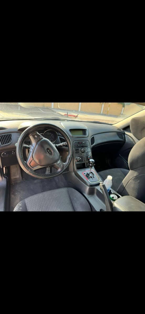 السلام عليكم بيع او مراوس جنسس كوبي ٢٠١١ مكينه ٢٠٠٠ تيربو كير محرك مكفولات كهربائيات كلها شغاله تبريد نقص غاز
تايرات جدد باتري جديد صدرها ٧٠ بلميه 
رقم سليمانيه مميز تريد تحويل تريد وكاله 
سنويه ل ٢٩ 
مكاني بابل الابراهيميه الدبله 
سعرها ٧٨ بيها مجال قليل 
واذا عندك مراوس نزل شعندك 
*********** واتساب فقط
