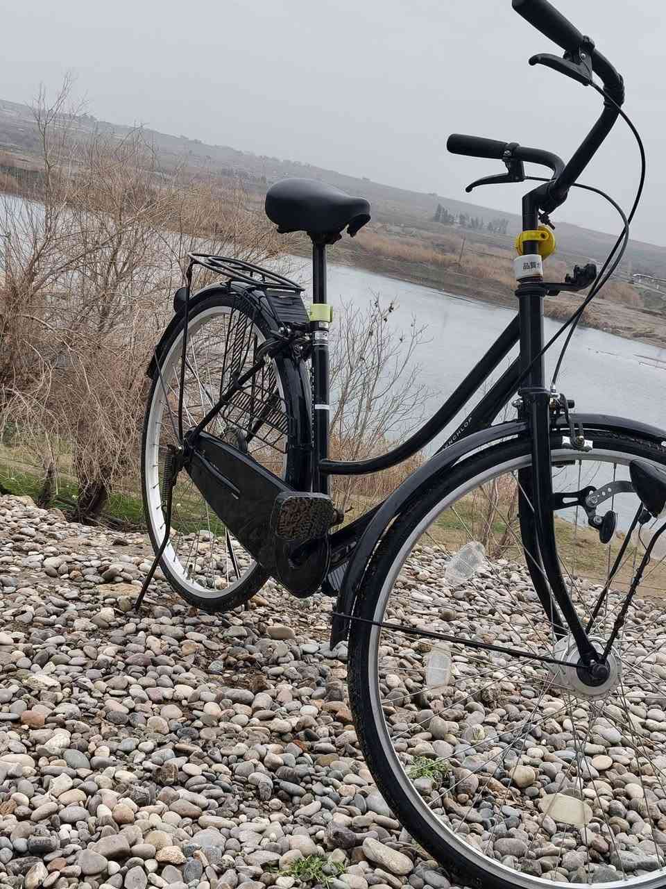 سلام عليكم
باسكل عبد الحليم 
حجم 26
موديل 2023
نضيف كدام العين 
مابي ولا عطل 
السعر 120 
رقم ***********
اذ ماتشتري لا تخبرني 
تحياتي للجميع 🌹
