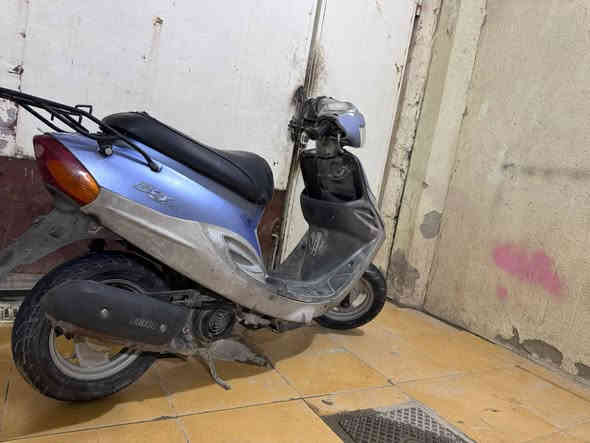 دراجه بيجي  60 كلشي شغال بيها صارلها شهرين من طالعه من الحاويه
السعر : 550 ألف 
رقم ه‍اتف : ***********
