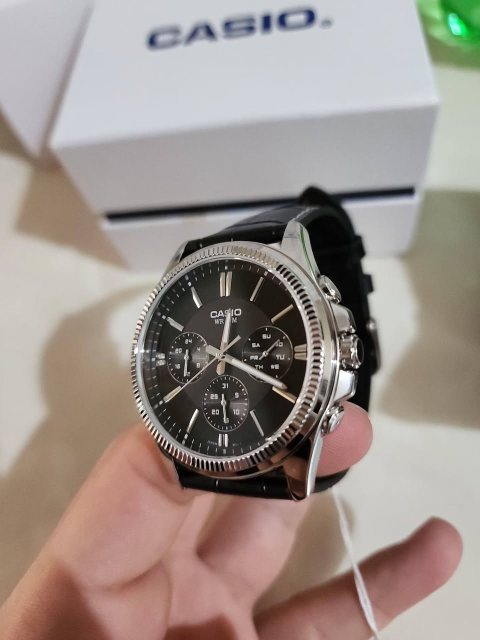 السلام عليكم
للبيع ساعه كاسيو CASIO 
جديدة لوك غير مستخدم.
حجم 42 مم /سير جلد طبيعي.
3 اقراص سناتر (التاريخ/ اليوم/ 24 ساعه)
سعر 110 الف.
مكاني بغداد /يوجد خدمة توصيل.


**إذا كنت صاحب هذا الإعلان وتريد حذفه لأي سبب، رجاءا أرسل رسالة إلى الدعم الفني**