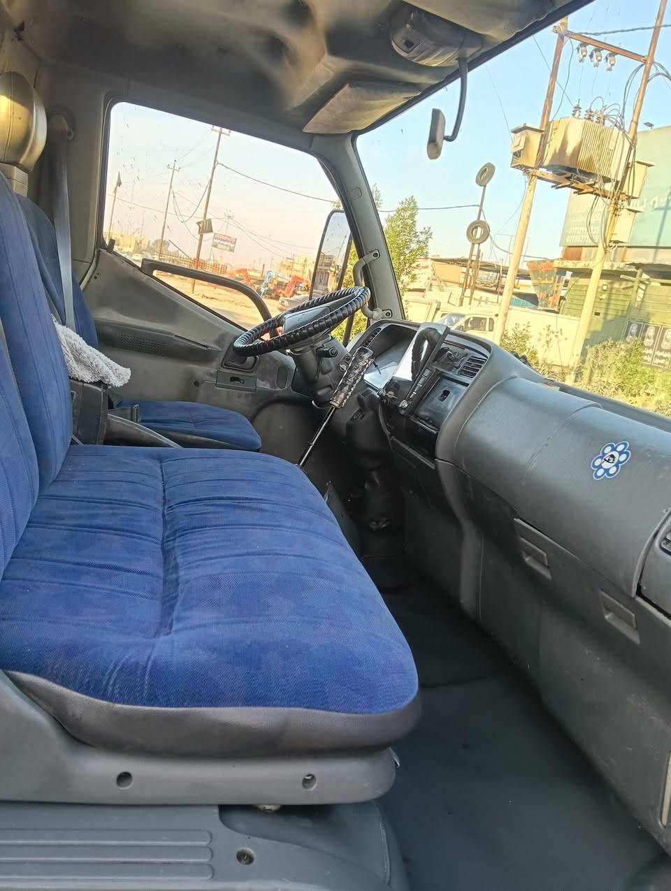 سلام عليكم كنتر بزون 2002 للبيع
سيارة جاهزه تحويل ثاني يوم رقم انكليزي واسط طول سته وربع  
عنوان بغداد 
رقم هـ. ***********
