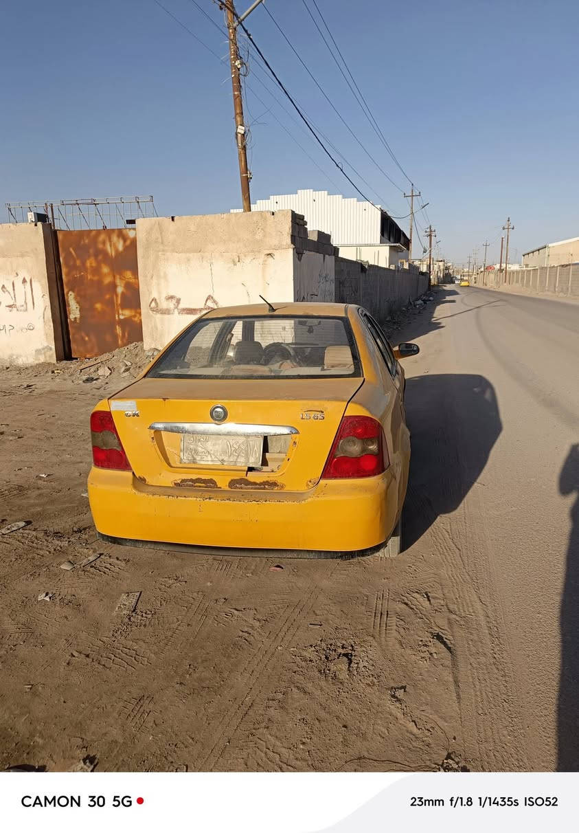 جيلي سي كي 2012 السيارة شغالة وحلوة وكهربائيات كلها شغالة اشاير هورن لايتات ماسحات كلها شغالة بس يراد الهة شوي ترتيبات السيارة كوم حديد اتعهدلك سرقة وعشاير *********** رايدها ب10 ورقات العنوان البصرة مقابيل حي بغداد شارع معمل إلأمي
