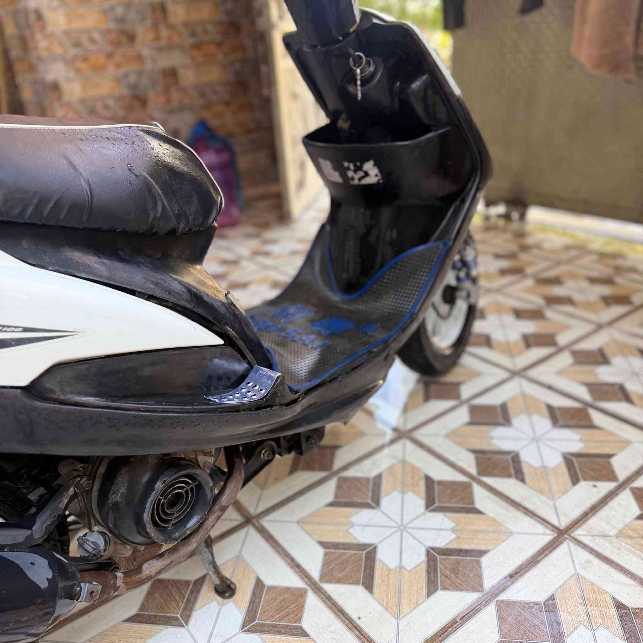 السلام عليكم ماكس مثل ما موضح بالصور للبيع السعر 550 وبيها مجال للشراي مكانها بعقوبة للاستفسار الاتصال على الرقم 
***********
