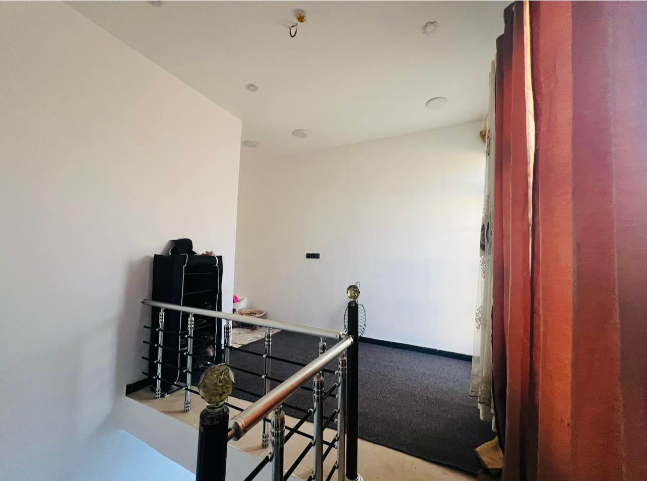 بيت جاهز للبيع في الجمعية - حجي حسن - 100 متر - طولاني

*********** Singapore
