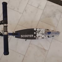 سكوتر • حجم كبير • يتحمل ١٠٠ كيلو