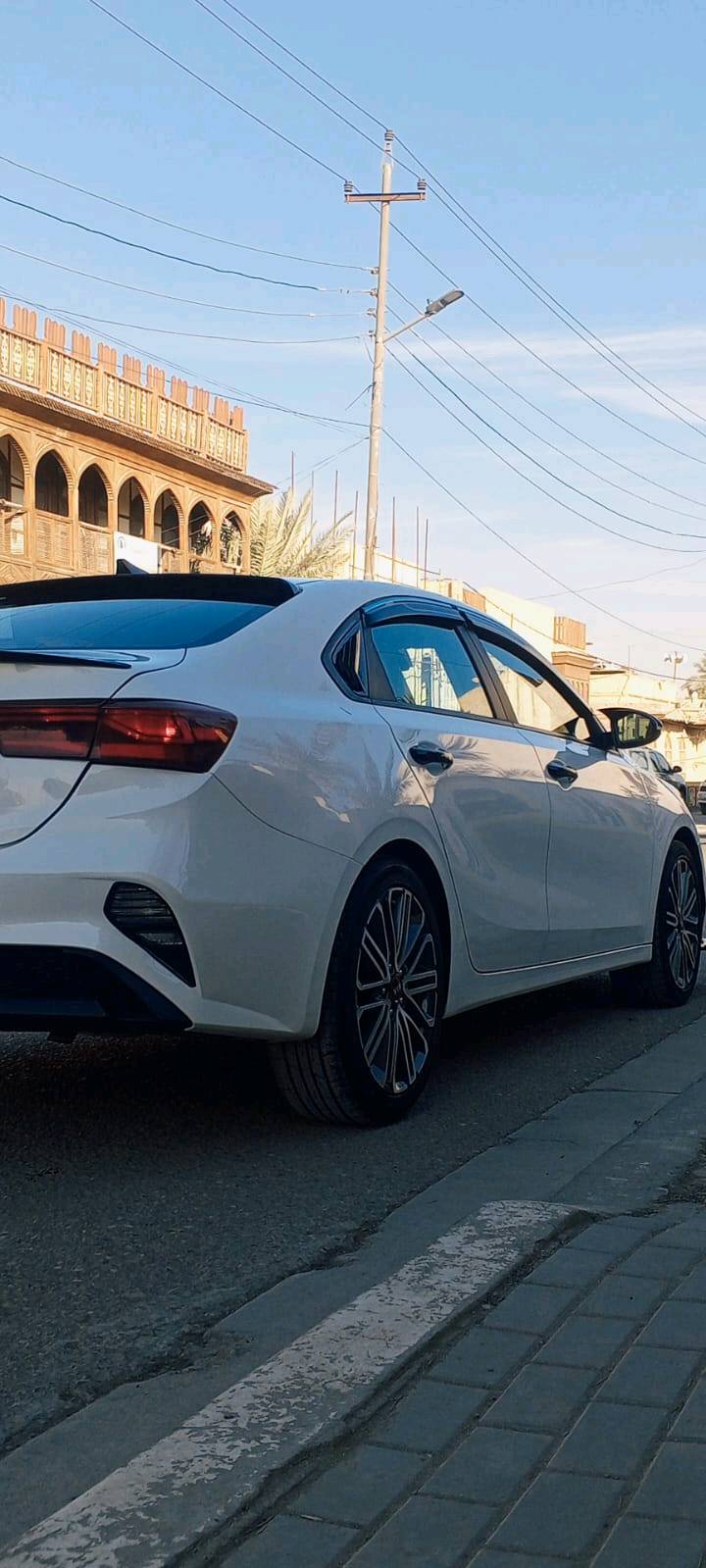  مية فورتي مديل 23 ماشية 84000 حادثها بنيد بدون داخل ومدكر بارد مكينه 2000دوش گير حدادية سيارة جاهزه
الحادث بالعراق صندوق صبغ ومدگر صبغ رقم اربيل بأسم الشركه وكالة مضمونه العنوان بصرة/نظران الرقم ***********