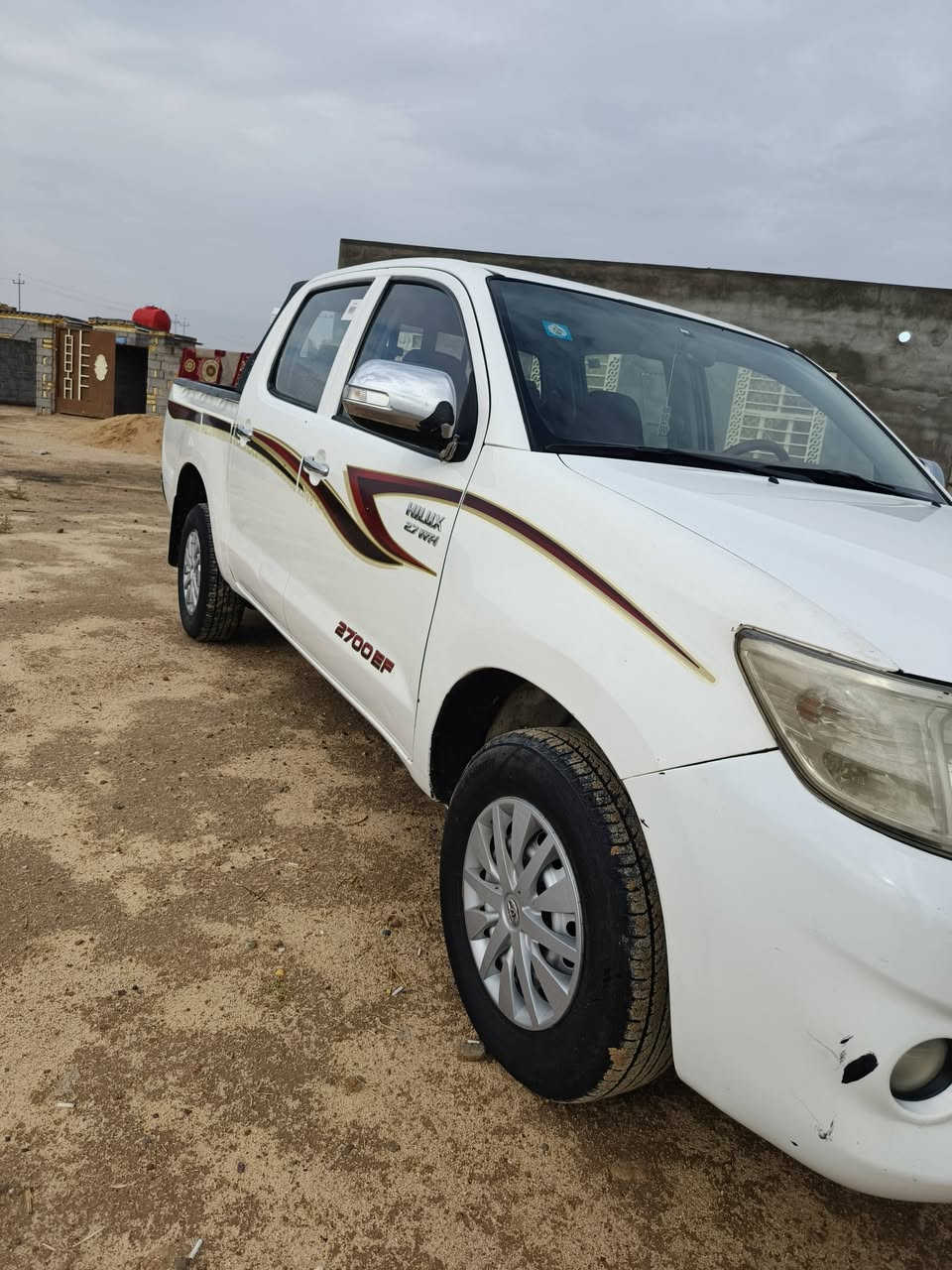 السلام عليكم هايلوكس للبيع 2014 سعودي شاصي 12 رقم مثنى انگليزي باسمي بيها ملاحظات بسيطة مكان السيارة النجف خان النص السعر 175 .. بيها مجال  ... ***********
