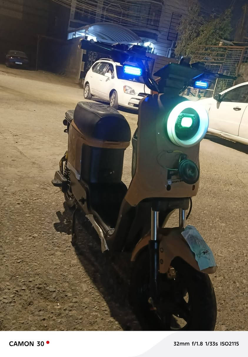 سلام عليكم دراجه ار تسعه للبيع دراجه جديد بطاريات جديد حجم ٣٢ كهربائيات كله جديد سعر ٤٠٠ وبيها مجال العنوان البصره اربع شوارع رقم الهاتف ***********
