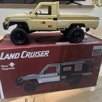 سياره بهذه الشكل للبيع جديده غير مستخدمه للبيع سعرها 45  سعر قفل مكاني...