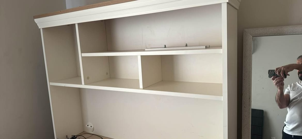 ميز مع مكتبه للبيع
بحاله جيده 
الصنع تركي
السعر  150
العنوان/  السليمانيه السليمانية, العراق


**إذا كنت صاحب هذا الإعلان وتريد حذفه لأي سبب، رجاءا أرسل رسالة إلى الدعم الفني**