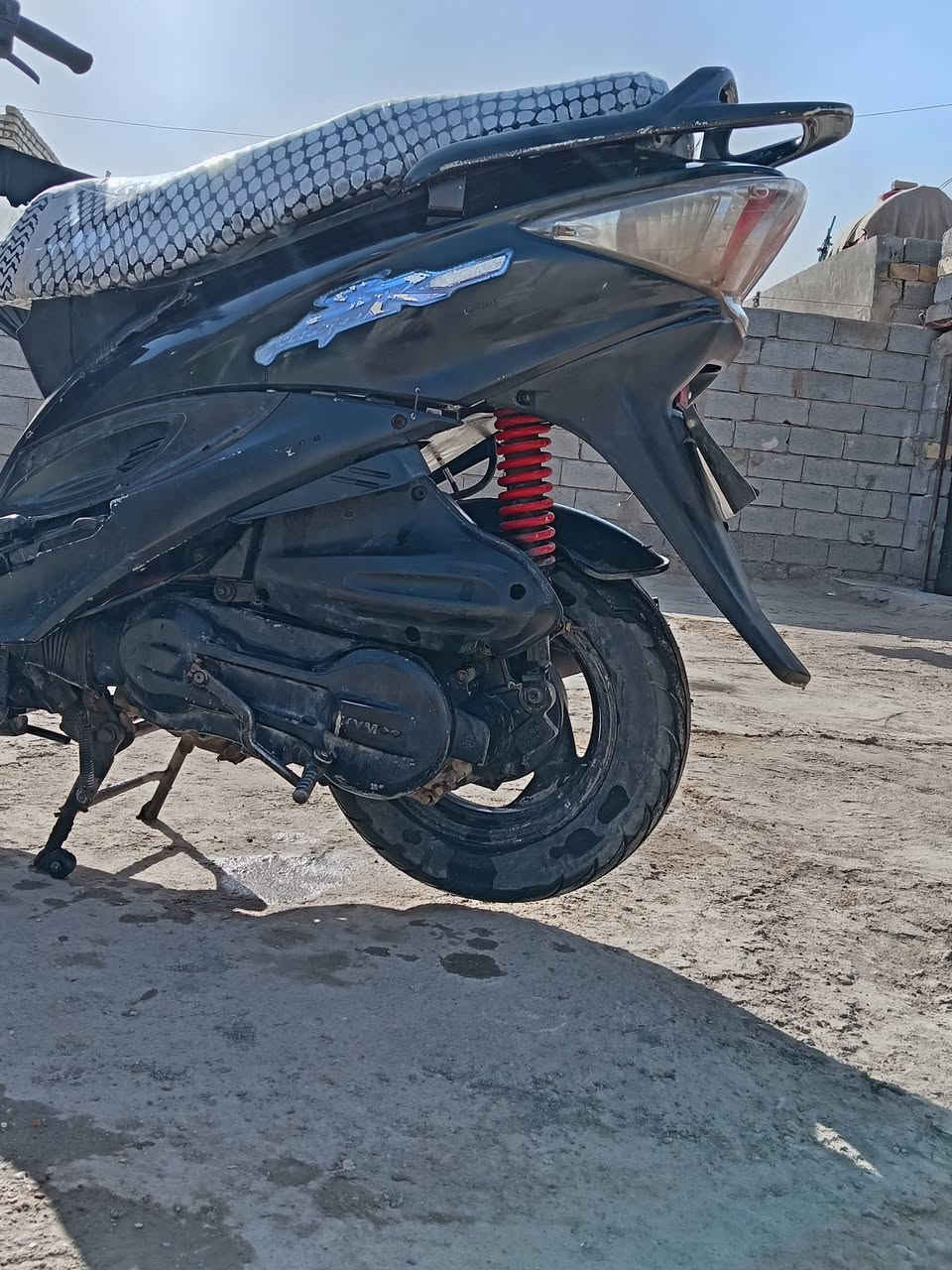 جيفور كلشي ما عوزها كامله
سعر 325 وبيها مجال لاستفسار ***********
