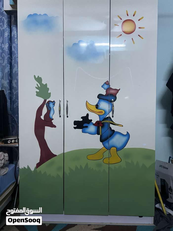 غرفتين نوم اطفال بسعر ٥٠٠ الف
سرسرين حجم نفر ونص

كنتورين سعه 3 ابواب 

ميز مكتبي واحد

معرض عدد 2

علاكه ملابس عدد 2

ميز جربايه ٢

نظافه ٧٠٪؜

***********

مركز البصرة
