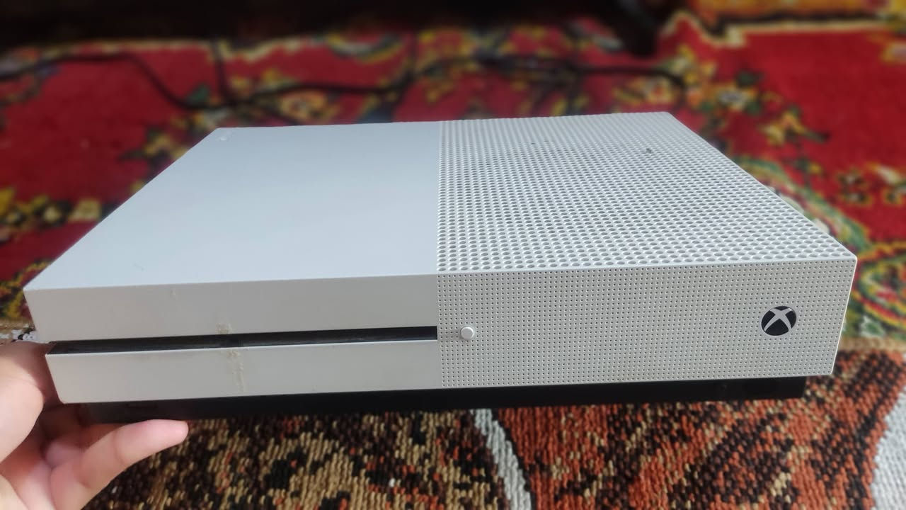 اكس بوكس ون اس 
نضافه فول للبيع ولسعر خاص 
مكاني دوانيه قضاء شاميه


**إذا كنت صاحب هذا الإعلان وتريد حذفه لأي سبب، رجاءا أرسل رسالة إلى الدعم الفني**