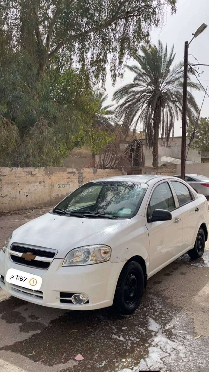 سلام عليكم
افيو 13 مثنى مكينه 1600 قطعتين صبغ بدون عابر 

كير مكينه تبريد على الشرط جاهزه على آخر حبايه 

***********
