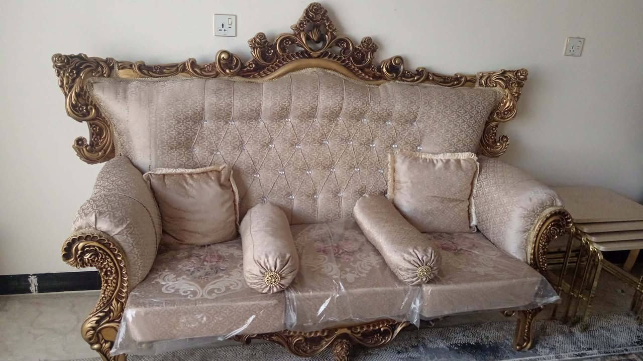 سلام عليكم
لبيع   تخم   ملكي   
خشب زان  
١٠  مقاعد   
مع  طبلات  
سعر 500


**إذا كنت صاحب هذا الإعلان وتريد حذفه لأي سبب، رجاءا أرسل رسالة إلى الدعم الفني**