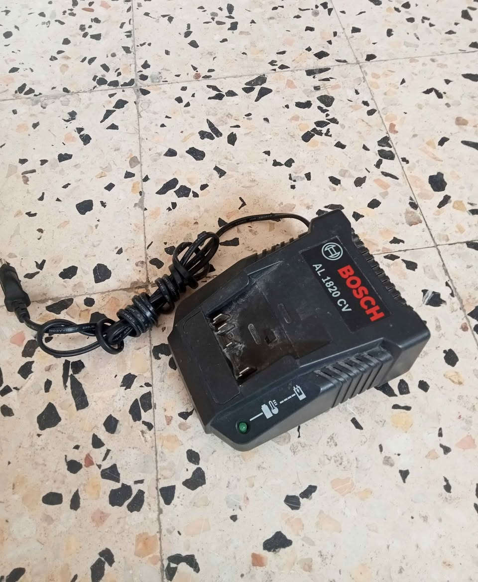 شارجور بوش دوريجين 
إشارجي 14 و18 فولط التوصيل متوفر لكل الولايات الرويبة, الجزائر


**إذا كنت صاحب هذا الإعلان وتريد حذفه لأي سبب، رجاءا أرسل رسالة إلى الدعم الفني**