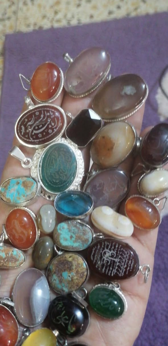 سلام عليكم للبيع احجار عدد 30 جزع وسليماني عطف و سليماني عين صريحة و سنام الجمل و قلادة فيروزي و عقيق مخطوط و عقيق شجري و ياقوت و توباز كلهن 50 الف مع التوصيل


**إذا كنت صاحب هذا الإعلان وتريد حذفه لأي سبب، رجاءا أرسل رسالة إلى الدعم الفني**