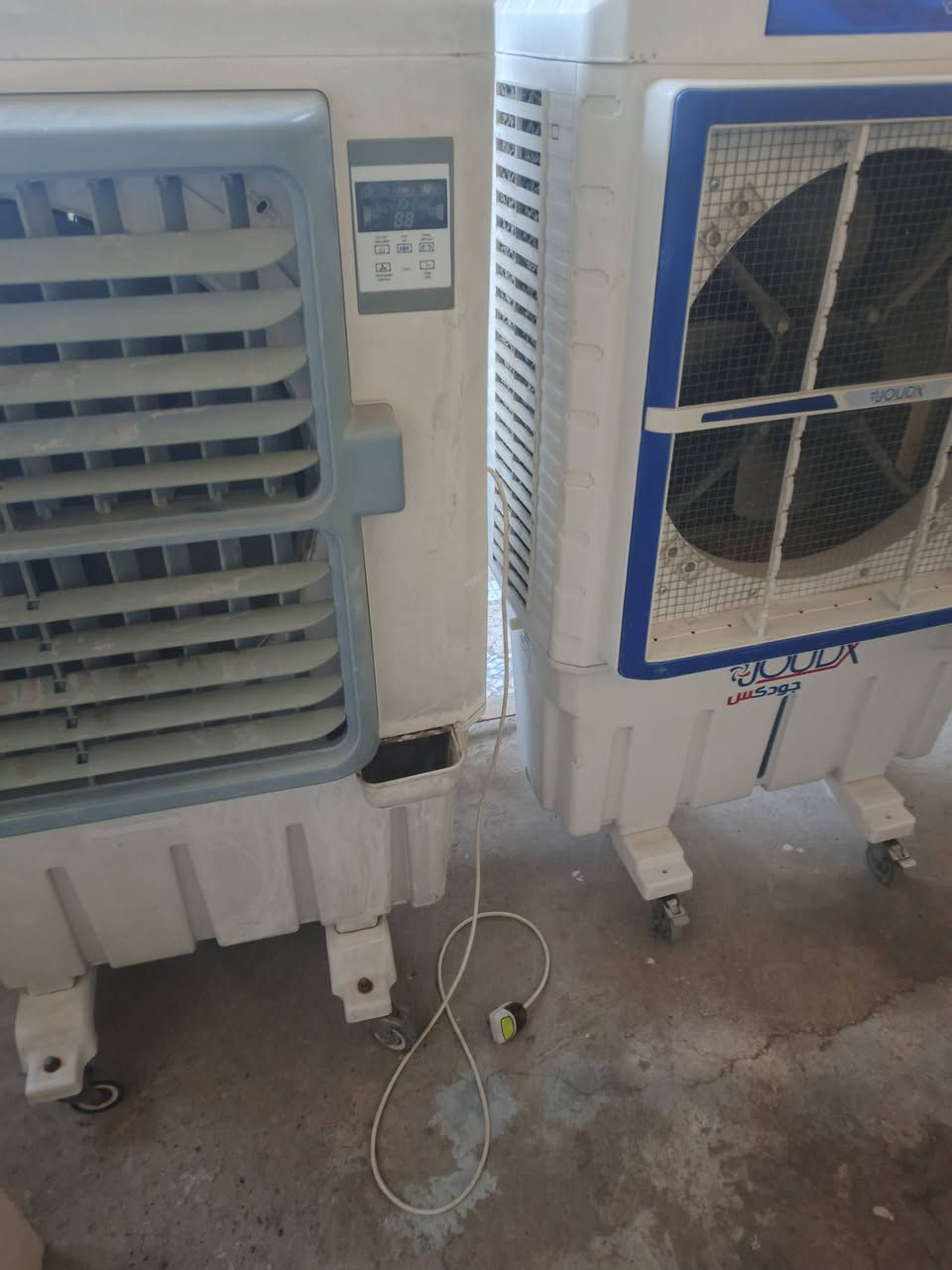 للبيع كونفيرات عدد3 ومبردات عدد4شرط الشغل كل قطعة بسعر


**إذا كنت صاحب هذا الإعلان وتريد حذفه لأي سبب، رجاءا أرسل رسالة إلى الدعم الفني**