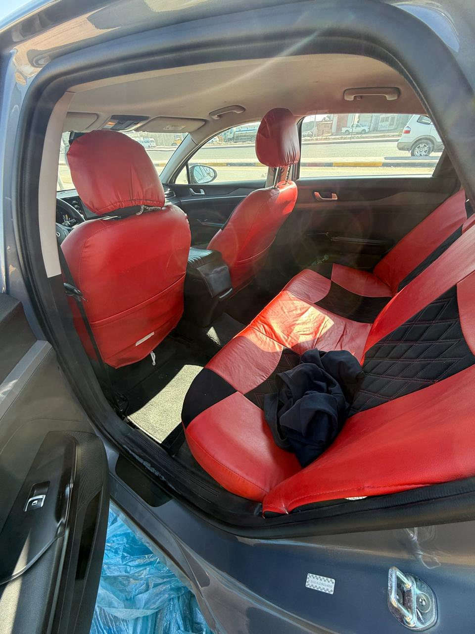 سلام عليكم
سياره K5 موديل 2021 
فول مواصفات ما عده البانوراما 
محرك 4 سلندر 1600 تيربو 
ضرر البنيد والدعاميه الاماميه 
باقي التفاصيل على الخاص 
***********
