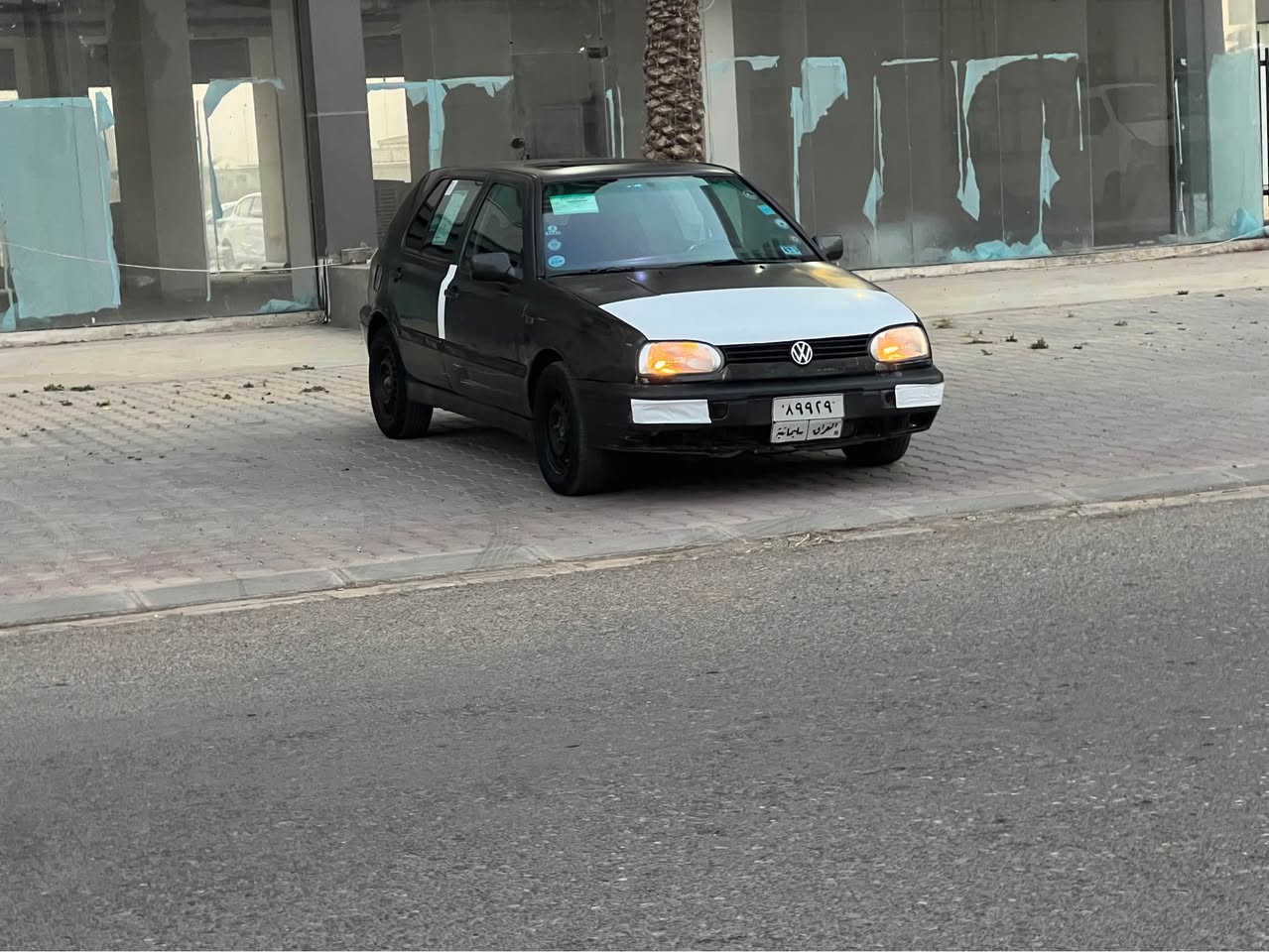السلام عليكم للبيع كولف نفخ موديل 1992
كير اوتماتيك سلايت قفل مركزي جامات كهربائي
رقم سلمانيه منتهي شرط التحويل و الوكاله 
تبريد كوله كامل بس مايشتغول محرك مضبوط كير مضبوط كهربائيات بالشرط صدر امامي خلفي شرط السعر 31بي مجال قليل *********** كركوك, العراق
