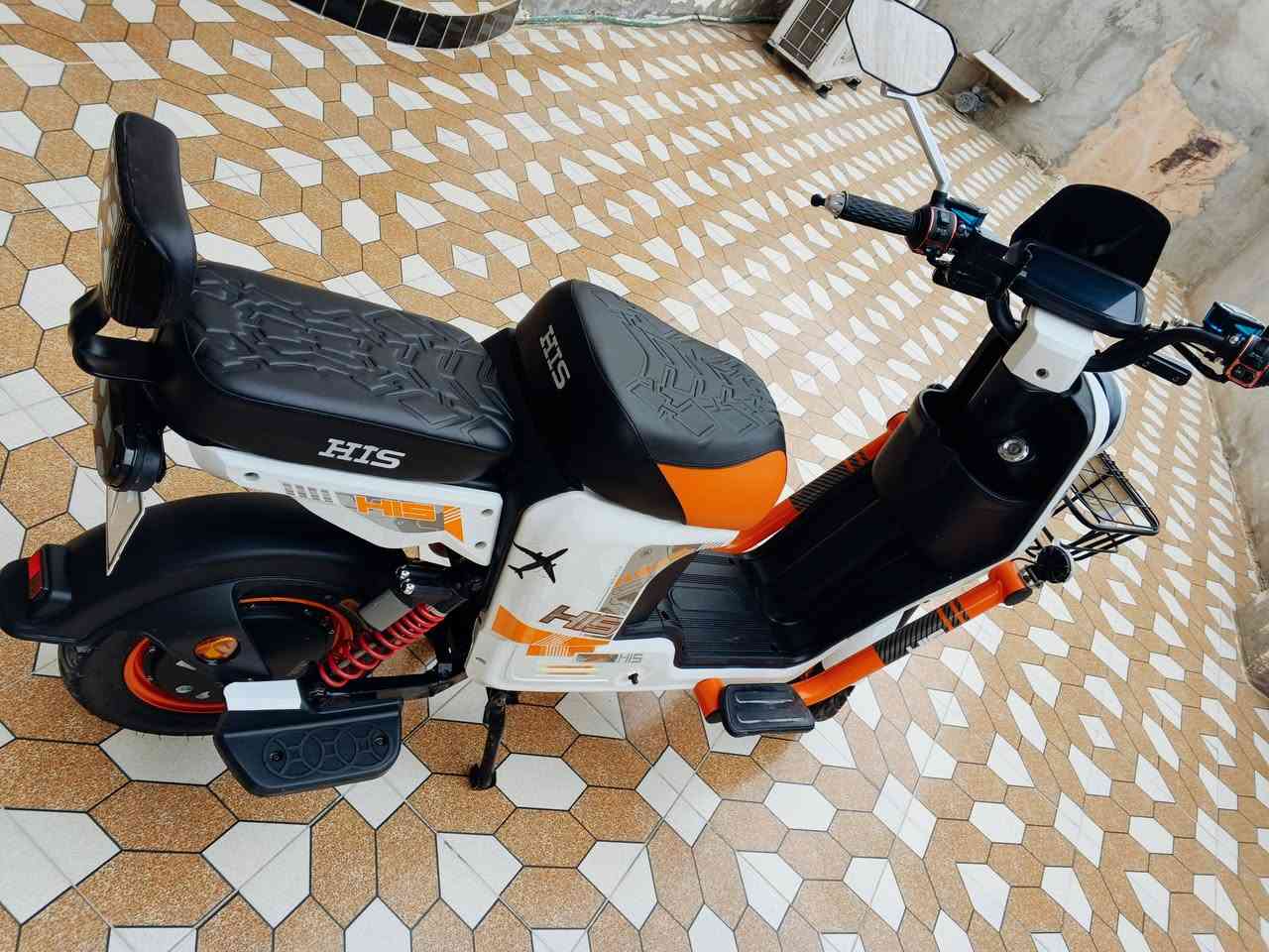 للبيع دراجة شحن
نوع HIS H900
موديل 2026 او 2025 ماعرف ستخدام شهر او اكثر
فول مواصفات
بطاريات 35 اميبر 5 بطاريات 
بطاريات او عقل او ملف عل فحص
بعدة ابحالت الشركة مامتعوب
سعر 585 او بي مجال
 عنوان الخالص 
لتواصل ***********
