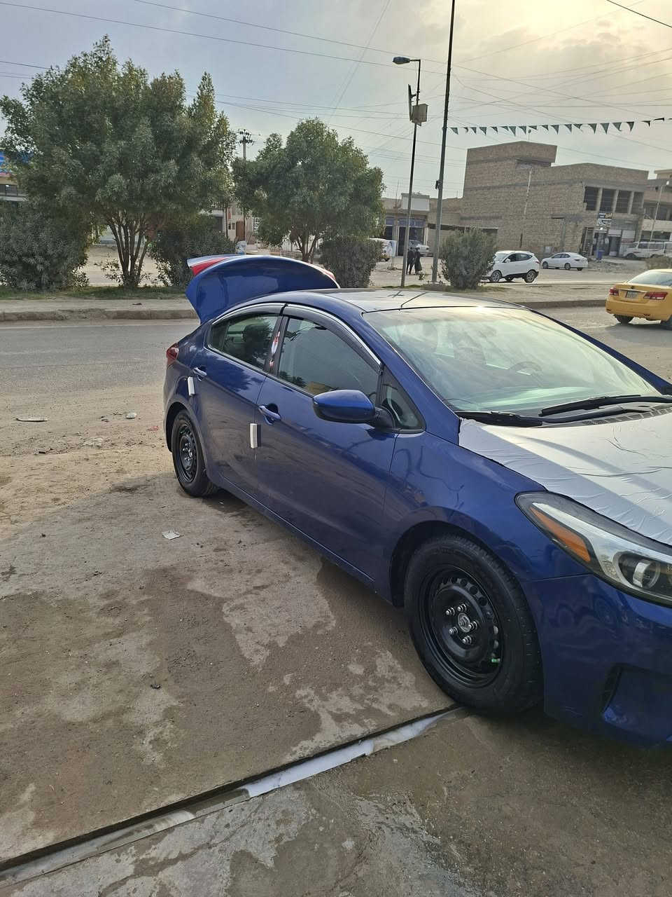 السلام عليكم من رخصت الادمن 🤚
فورتي مديل 17امريكي محرك 2000دوش
 حادثه بنيدفقط وصبغ دعاميه وجاملق مثل ماموضح بسوناريرباكات كامله وهاذامشرعدي غسلت داخله وحساسات لحه رطوبه وشتغل  بيه طخه بلعراق مثل ماموضح بصوره ومكله باردقطعتين صغار كلش مامسويهن بس مكحلهن سياره خيرمن الله دصدر جديد كلشي جديد وجاهزه السياره تخم تايرات كهربايات كله شغاله تدفه +تبريد خيرمن الله لايت نزون عالي ناصي سياره. بلعافيه علئ ياخذه الله شاهد وكلشي موضح بصور متواجد نت مكاني بغداد سعر 130 بيه مجال قليل سنويه جديده بسمي رقم اريبل تحويل شوكت ميعجبك اي غرامه عليه ***********
