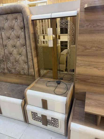 العنده استفسار وتساب ***********
