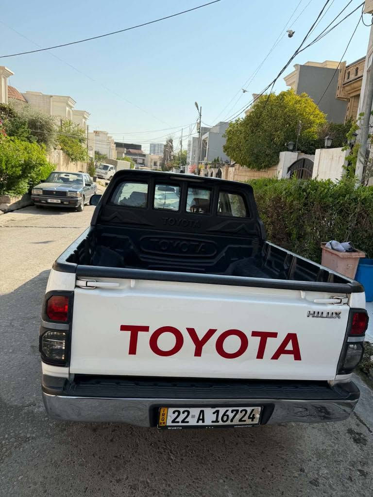 Toyota Hilux 2013
تۆیۆتا شریکە جیهان ٢٠١٣ (348000) كيلؤمةتر رۆیشتوە گێر عادی سەیارەکە  يةك دةسته لة٢٠١٣ لةلاي باوكمة سةيارةي معرةز نية   كيرو مةكينة بةشةرت كيرو مةكينة نةكرايتةوة 
سةيارة ديارة يةك اوةي نيشانم كردوة هةر اوةندةي هةية سةيارةكة جوانة خاوينة
سعري 179 كةميك مةجال 
رقم تلةفؤن *********** أربيل, العراق
