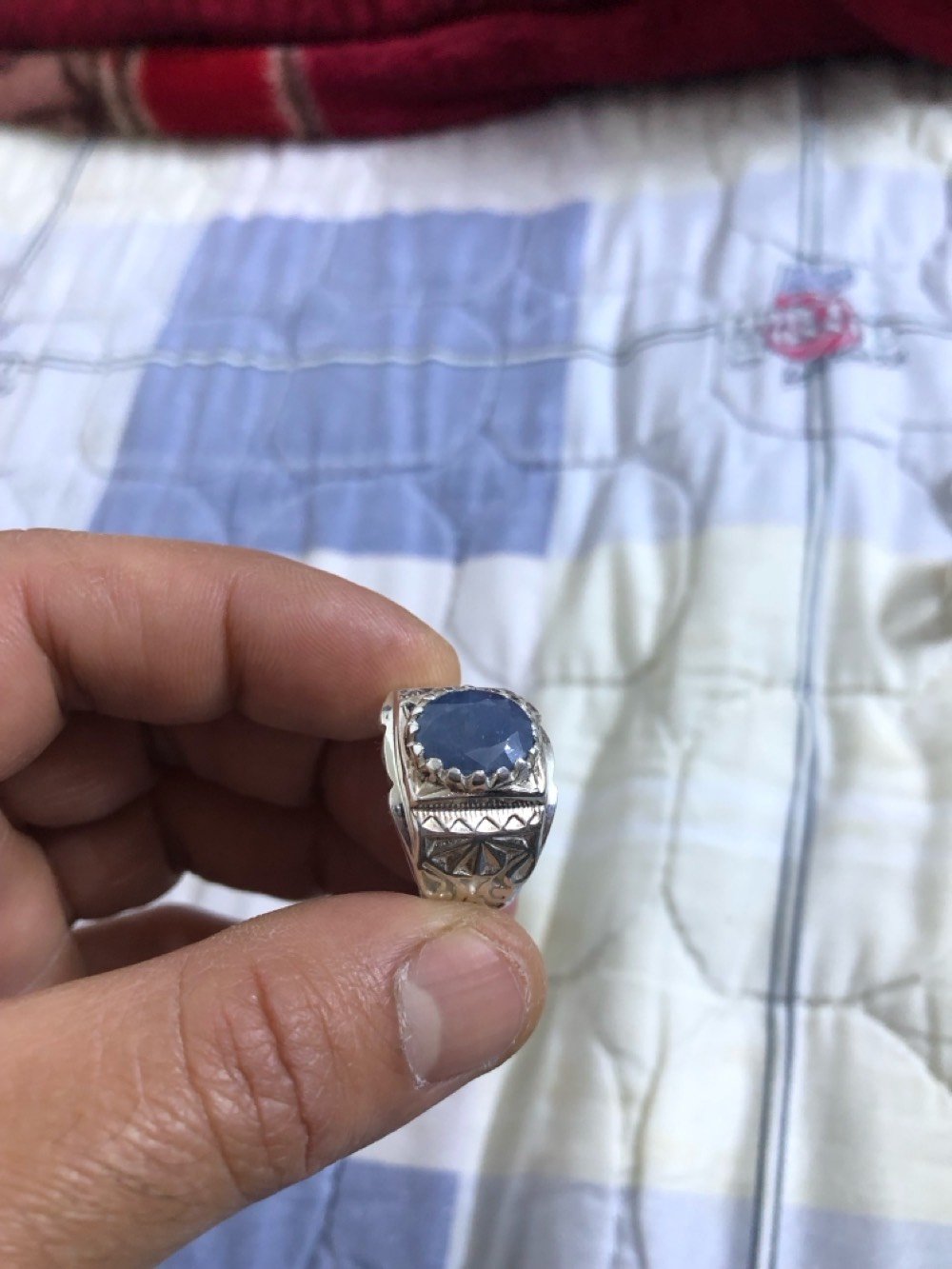 خواتم مختلف الصياغات والاحجار كلها اصليه والفضه عيار ٩٥٠
جمشت/ اوبال /زمرد/ ياقوت/ اكوامارين/ زفير/ توباز/ مرجان/ عقيق اسود