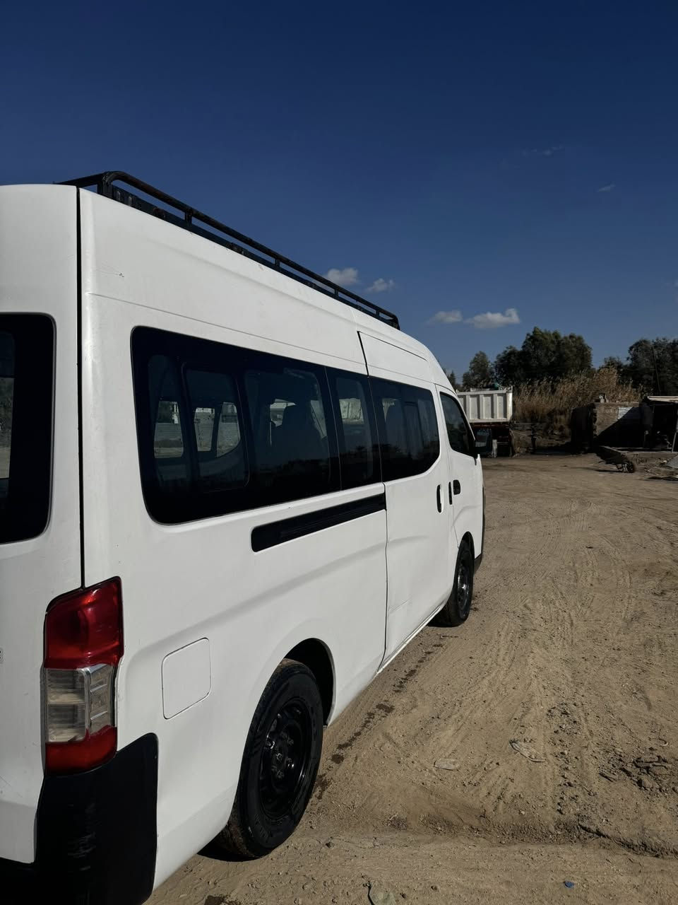 السلام عليكم نيسان يورڤان للبيع السياره رقم بغداد حمل موديل 2018  السياره خيرر من الله منظومة غاز رايدهه 140/‭٠٧٧٦ ٢٩١ ٥٠٥٢‬
