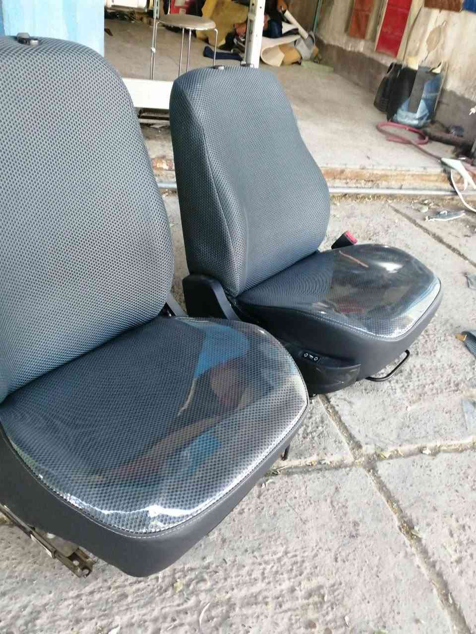 ١٥٠  ألف فقط اكرر ١٥٠  فقط كشنات زائد ارضيه مواد وعمل برغي ما تجيب نحله زائد مقاعد كنتارا نايلون كيج ٤٠ زائد أرضيه ثخين شرط فووووووول دوشمة الامير كاظميه شارع النواب بعد مكتب اليعقوبي بفرع *********** يوجد واتس اب
