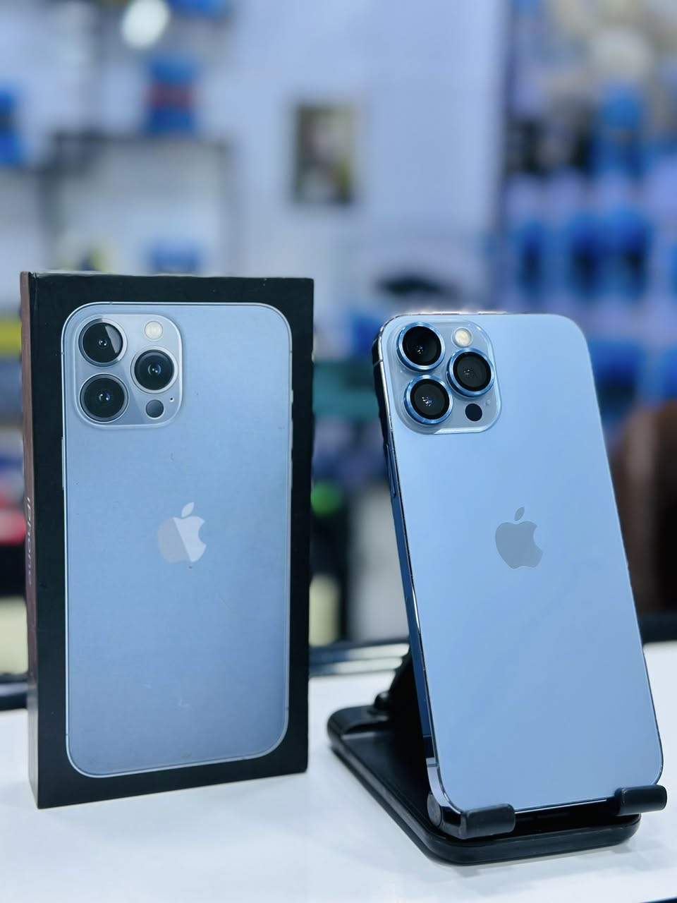 السلام عليكم متوفر:

♠️أيفون 13 برو ماكس ذاكرة 256 مستبدل شاشة وبطارية 100 أصليات✔️.

☑️***********☑️

☑️مركز سفن فون للهواتف النقالة☑️
