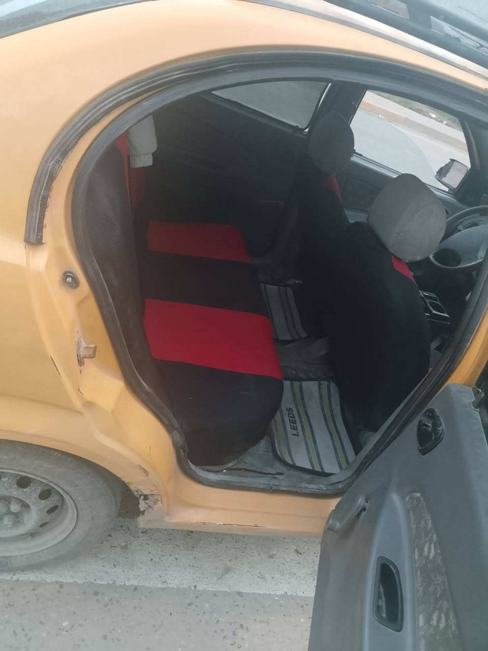 للبيع طيبه موديل 2015 تحويل مباشر سياره جاهزه من كير حداديه تخم تاير خير من الله مكينه بيه خيط بخار جدا بسيط مكان سياره حله المركز السعر 21 ورقه الاتصال ***********
