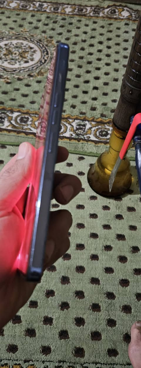 السلام وعليكم تكنو كامون 20 s برو جهاز نضيف كلش الذاكره 256 العشواييه 8 +8 معالج 8200  بيع او مراوس السعر 160 مكاني بغداد  ***********
