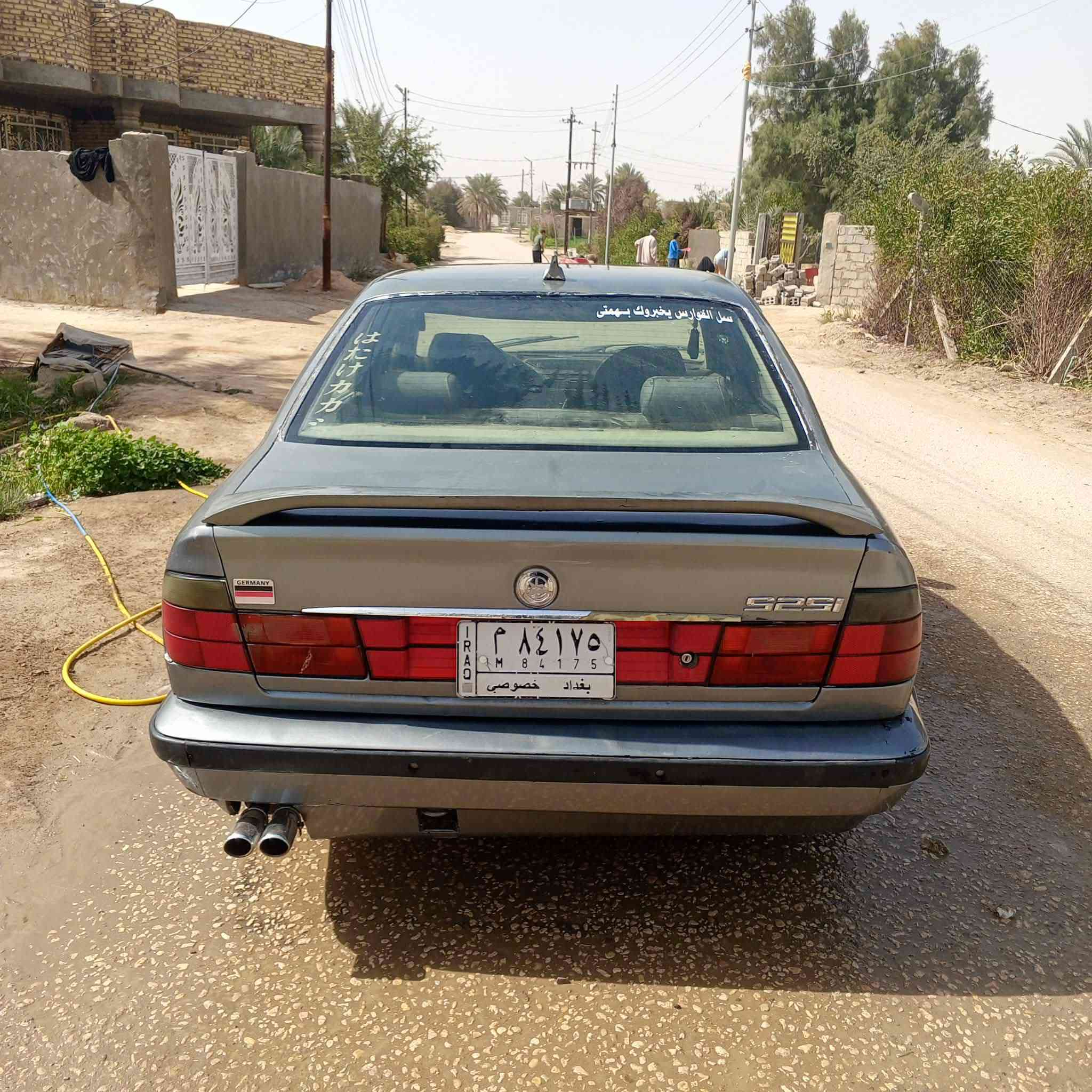 السلام عليكم بيئم 525 موديل 93 كير اوتماتيك مكينه وكير نضيفات كهربائيات كله شغاله كفاله من حادث بيه طخه بالجاملغ الامامي  سنويه لغايه 2027 رقم بغداد السعر 45 بيه مجال المكان بابل قضاء القاسم ***********
