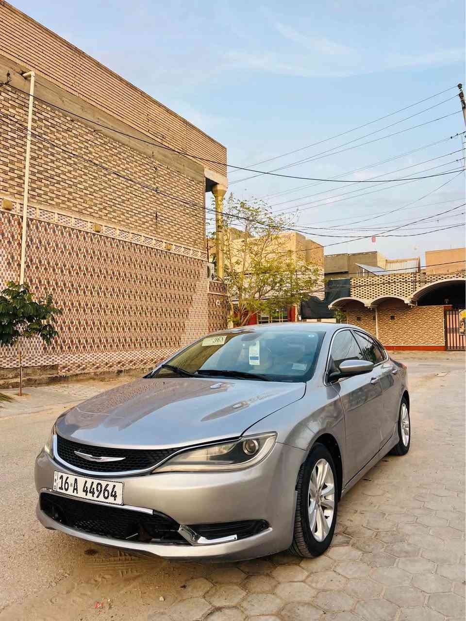 السلام عليكم 
للبيع سي200 
موديل 2015 
محرك 2400 رقم قادسيه بسمي 
- مواصفات السيارة 
- شفتات ستيرن
-دواخل ابيض ملكي
- لد امامي
- كشنات تدفئة
- بصمة تشغيل
- بصمة ابواب
- بصمة جنطة
- مانع انزلاق
- تحكم استيرن
- شاشة صغيرة
- وباقي المواصفات
السعر 98وبيها مجال قليل
سنوية لـ 2030 بسمي 
حادث السيار جاملغ وبنيد وباب بدون اي دواخل يعني3 قطع حادث السيارة هواي نظيفة واجمل من الصور
المكان النجف قرب مطعم الخيمه 
*********** النجف, العراق
