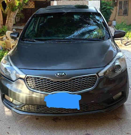 سيراتو 2014 وارد خليجي
ماشية ٣٢٠الف 

بيها شخوط خالية من الصبغ
***********
