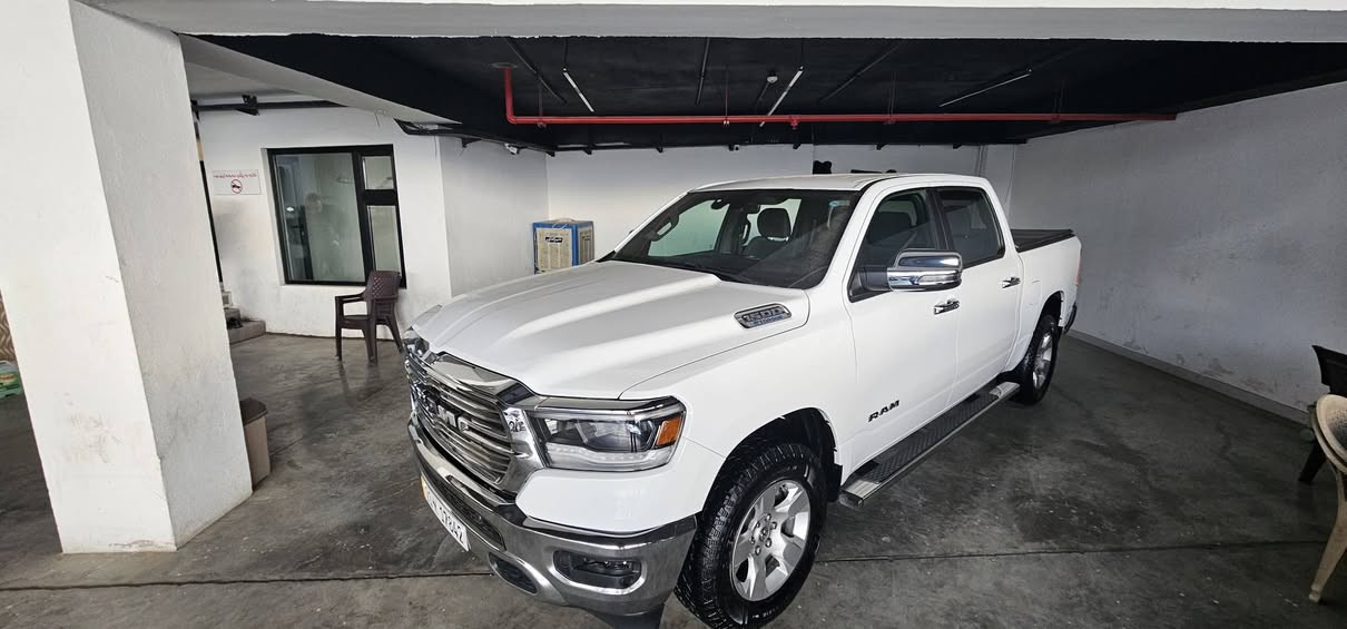 سلام عليكم من رخصة ادمن
رام موديل ٢٠٢٣ ستة سلندر ايتورك للبيع
ماشي ٣٤ الف مايل 
حادث سيارة بنيد مبدل بلادي نفس اللون
ايرباكات مرجع بلادي بجون اي تغليف
فورويل 4*4
كير و محرك و حدادية كله بشرط
شاشة جبيرة
كشنات و ستيرن تدفئة
لايتات و بروجكترات ليد
غطاء بدي جلد و ارضيات ريبل اصلي امريكي
سعر البيع 29500
سنوية و رقم و هزة جديدة
مكان سيارة سليمانية 
رقم شاصي

1C6RRFFGXPN524569
***********
