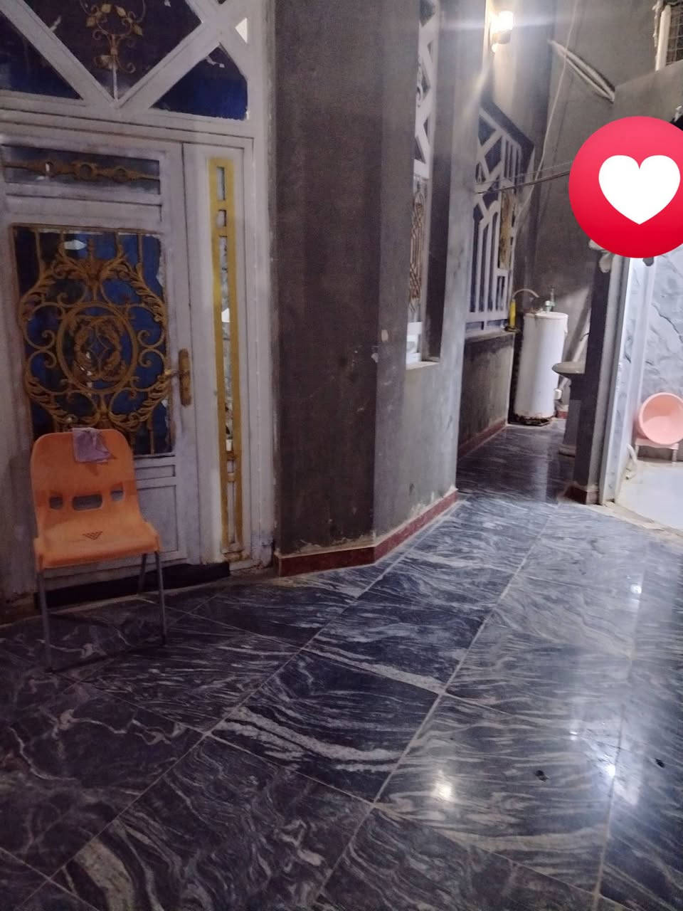 موقع ممويز جدآ دار للبيع طابو صرف ثاني بيت عن الشارع العام
طابقين كونكريت طابوك بنا درجه اولئ

ركن شارع 12 متر قرب كليه الآثار

 مساحه 150   يحتوي على ثلاث غرف نوم استقبال صالتين  مطبخ صحيات داخلي خارجي ساحه مدخل شغل مرتب السعر 190 اوبيه مجال بسيط إستفسار *********** اكرم الاسدي
