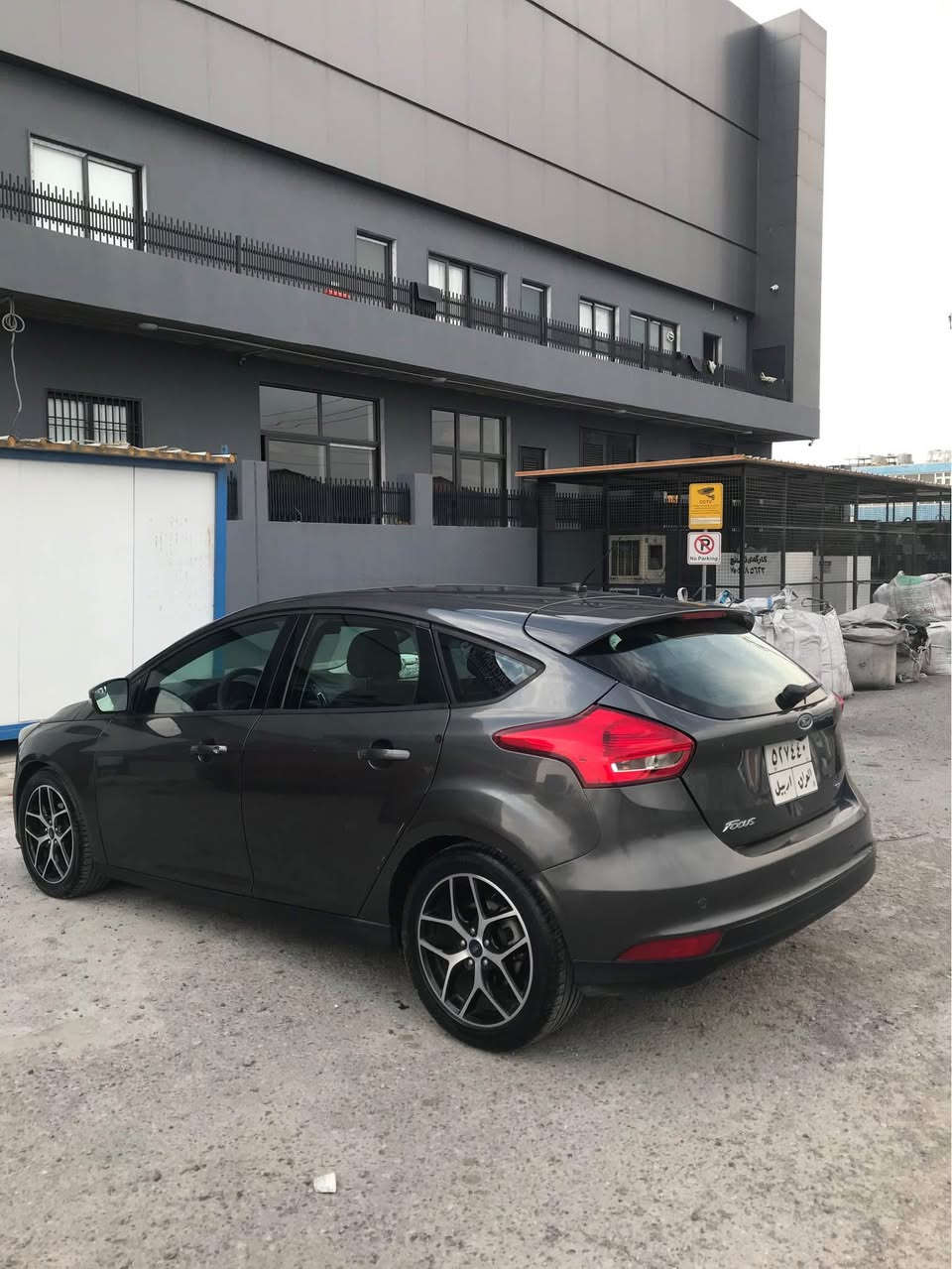 ***********فۆردفۆکس 2018  رەنگی نەفتی  مەرغوب  شاشە گەورە لیدی ٧ رەنگ   ویل سبۆرتی  فول مواسەفات   مکینە ٢٠ ی تاعونەیە  
تەنها  بۆنیت سبوغە بێ ئایرباگ بێ ژورێ  کەمیک ساردی هەیە أربيل, العراق
