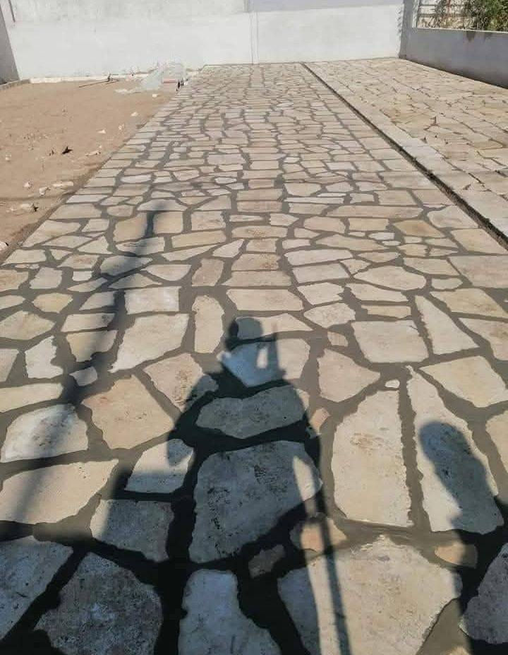 بناء حجر بحيرةت نافورات ممرات شواطي كرسته و عمل الستفسار اتصل على رقم ***********
