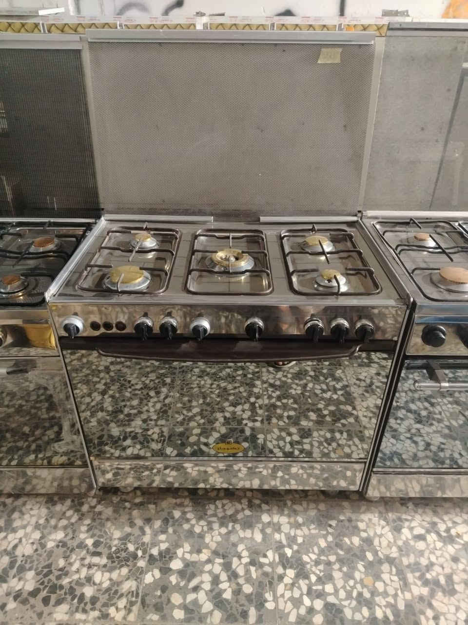 طباخات مستعمله نضيفه جدأ
كربلاء الجاير الخدمي الجديد قرب الخباطه المركزيه معرض الفرقان للأثاث المستخدم والجديد
*********** وات ساب
