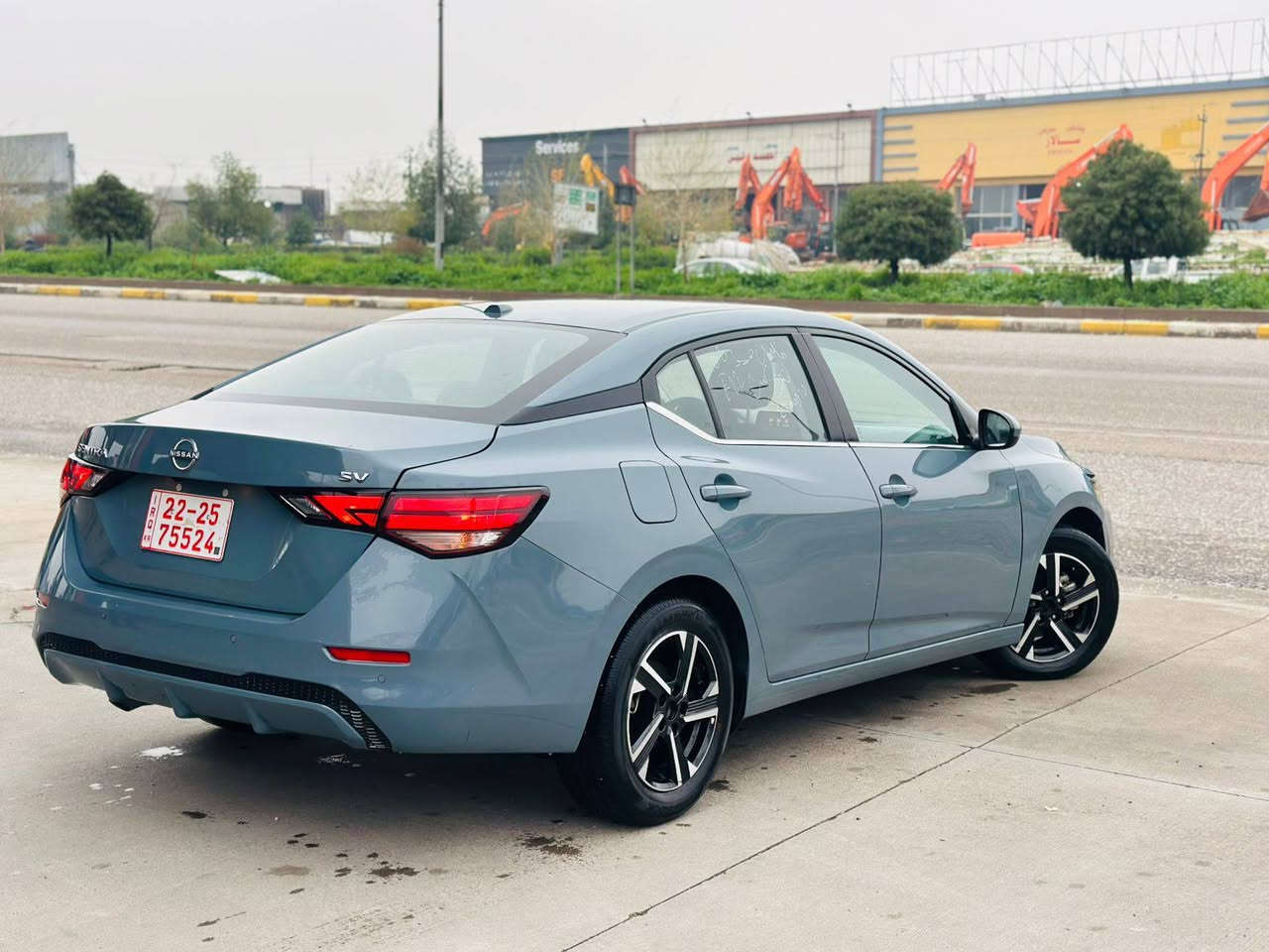 السلام عليكم
نيسان سنترا موديل : 2024

سعر 126ورقه بدون رقم ( تترقم شمالي )
حجم المحرك : 2.0L ( 4 سلندر )

حادث : نص بود صبغ
بدون دواخل 💯 
ايرباك سستم

المواصفات : 
‏‎بصمة ابواب 
‏‎بصمة تشغيل 
تشغيل عن بعد
‏‎شاشة كبير‏
اوتو هولد: Auto Hold
اوتو ستارد : Auto Stard 
رادار امامي (تحديد مسار)
‏‎رادار جانبي (نقاط عمياء)
‏‎رادار خلفي (التحذير من الاصطدام)
‏‎حساسات امامي
‏‎حساسات جانبي 
‏‎حساسات خلفي 
نظام : Eco - Normal - Sport
تحكيم ستيرين
ستيرين هيتر
تبريد مركزي
لايتات ليد وعدسة زينون 
بكلايتات LED
ويل كروم

 للاستفسار واتساب ☎️ ***********☎️***********

العنوان / اربيل شارع 100 (معرض اربيل كارس)
