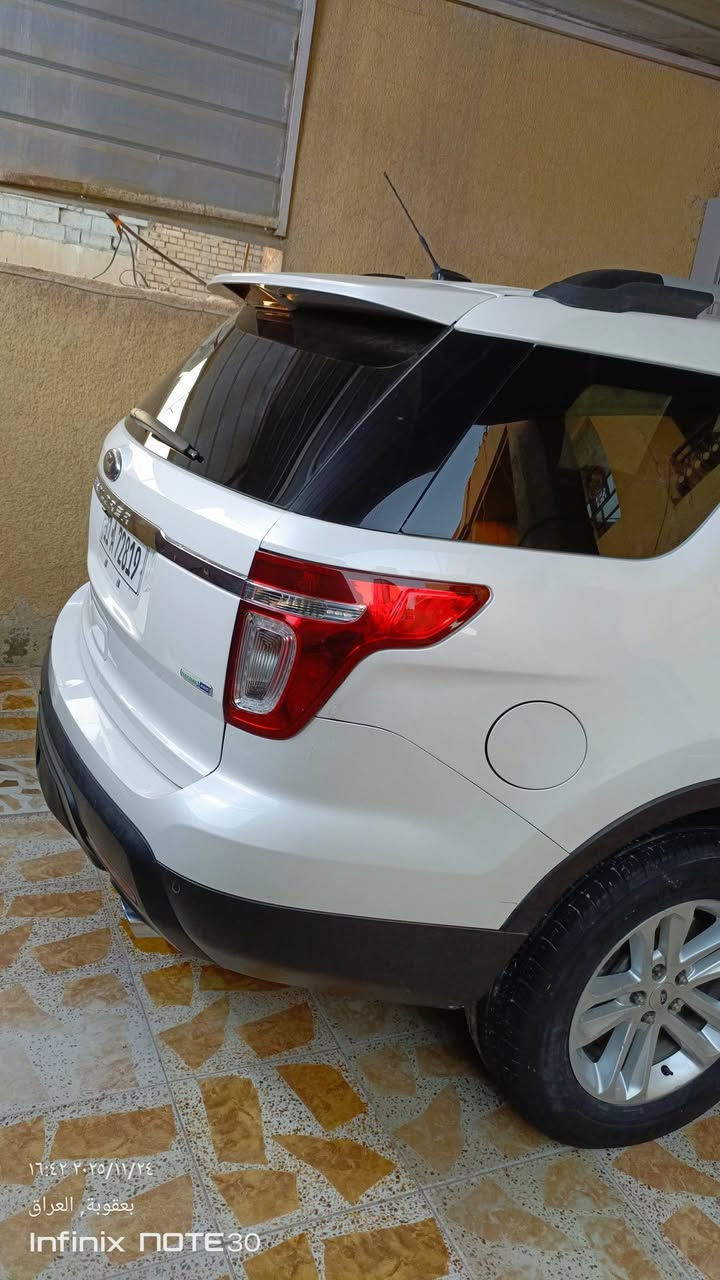 السلام عليكم .فورد اكسبلور موديل ٢٠١٣ لون ابيض XLT .ضررها جامرلغ امامي يمين  فقط .رقم بغداد تحويل مباشر كير و مكينه مال ٢٠١٩ مبدل جديد .السيارة حلوة مال جناي .فول مواصفات من عده البصمة والفتحة واي استفسار اخر اني حاضر /*********** /السيارة موجودة في ديالى .بعقوبة السعر معروضة 145 وبيها مجال للطيبين
