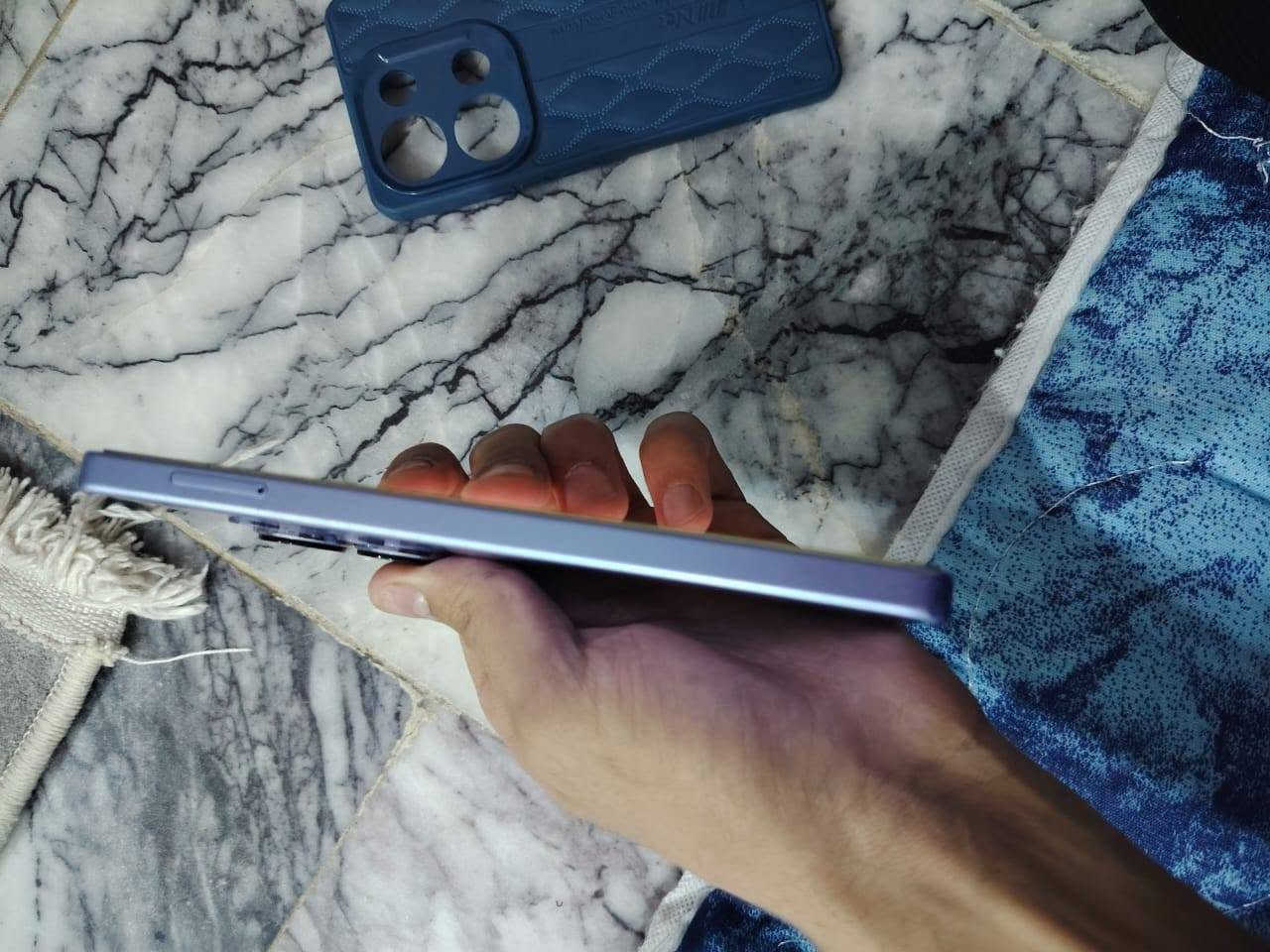 السلام عليكم جهاز Redmi not 13pro ذاكره 512 كامره 200ميكا بكسل الرام 12+12 جهاز كامل نسخه عالميه صوت ستيريو  بي فقط فطور بالظهر مانافذه فقط سطح مامأثر على اللمس واي شي كارتون وشاحنه وياه الاصليات يرهم مراوس حسب القناعه السعر 250
*********** عنواني حله مركز
