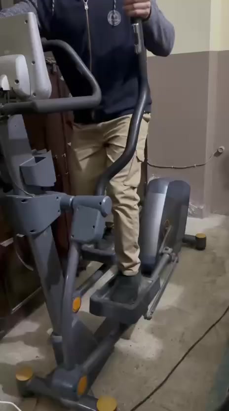 ثلاث مشايات وخمس عجلات للبيع وسعره مناسب 01116677565 فى البساتين دار السلام


**إذا كنت صاحب هذا الإعلان وتريد حذفه لأي سبب، رجاءا أرسل رسالة إلى الدعم الفني**