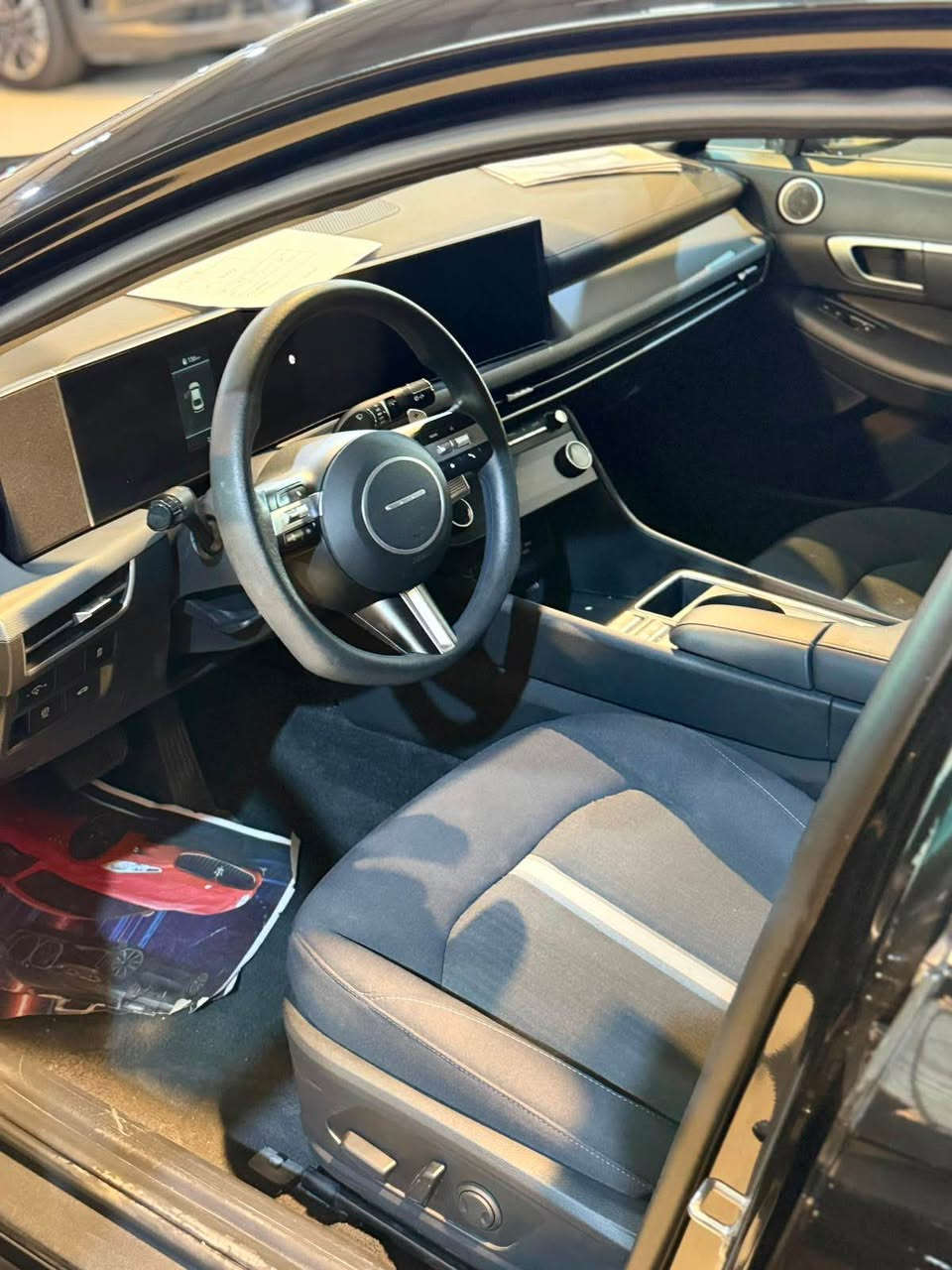 Hyundai Sonata Sel 2024
سوناتا Sel موديل 2024 السيارة حادثها جاملغ امامي فقط 
للتواصل *********** البصرة, العراق
