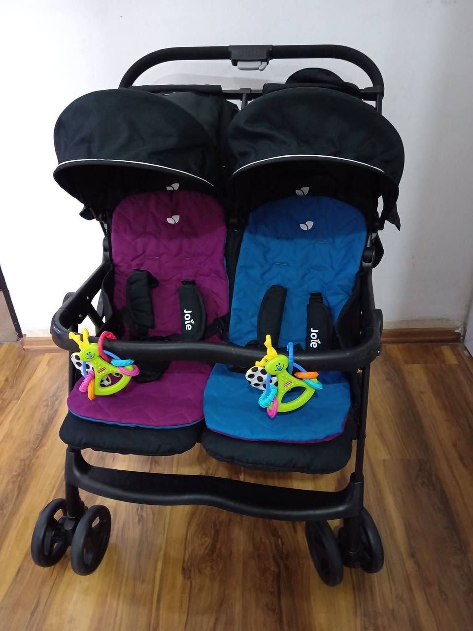 مرحبا مكلفة بالنشر للبيع أغراض أطفال اغلبها ماركة وبحالة ممتازة ومتوفر توصيل وكملو جمال الصور للأخير ومتوفر كلشي يخص مستلزمات الاطفال 🌹❣️
https://www.instagram.com/zuhooralsabah?igsh=Z2VwNGRzMXBicW5y


**إذا كنت صاحب هذا الإعلان وتريد حذفه لأي سبب، رجاءا أرسل رسالة إلى الدعم الفني**