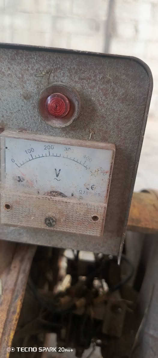 السلام عليكم راس توليد 15كيفي ثري فيز شغال شرط الشغل مع مولده دبل بستم لستر انكليزي وراس توليد 7ونص كيفي شغال كامل السعر مليون مكان بابل ***********
